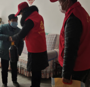 公車公司開展學習雷鋒，關愛孤寡老人 志愿服務活動